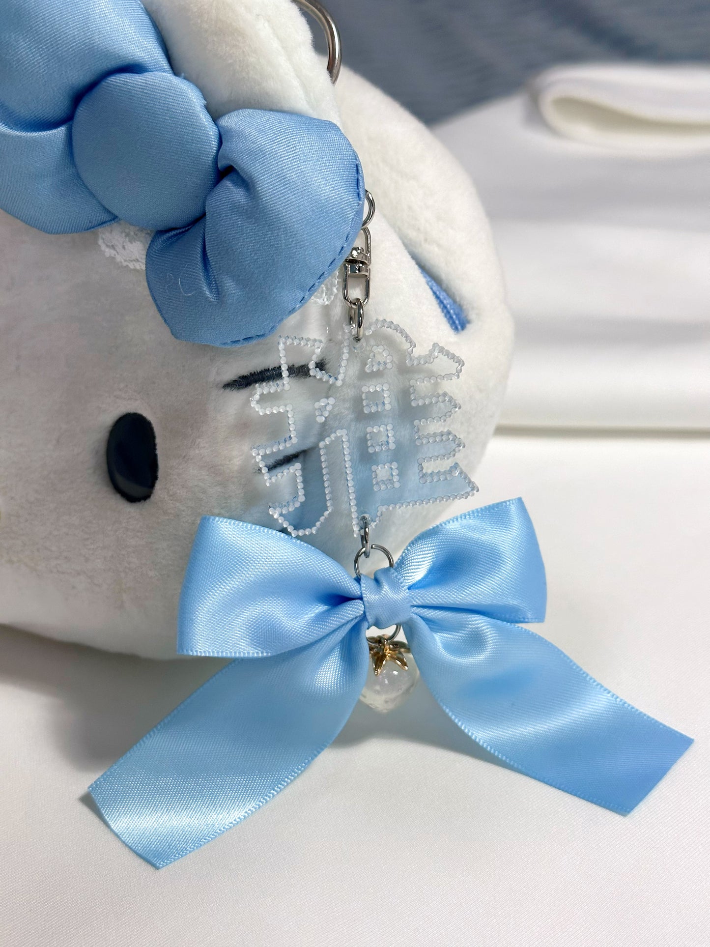 推しストロベリーボウペンダント