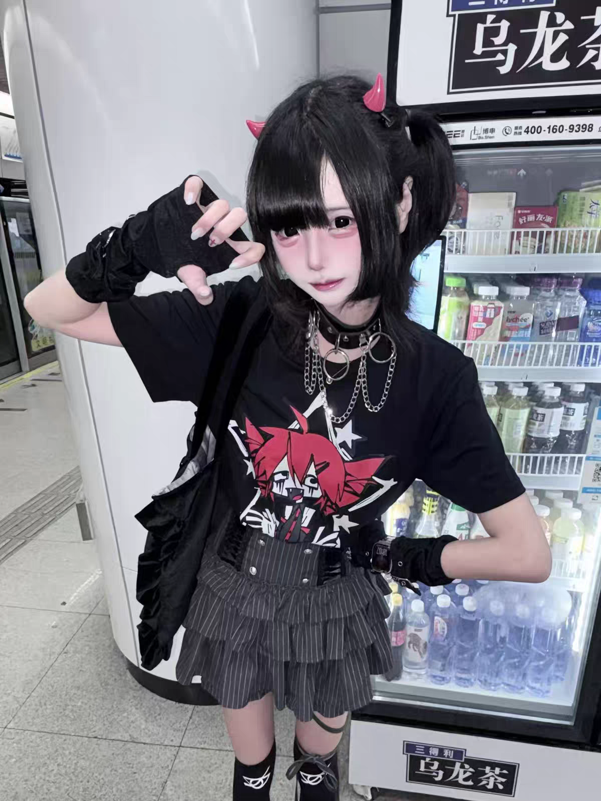 Jijibao 酒精与咖啡因短T 产品图11