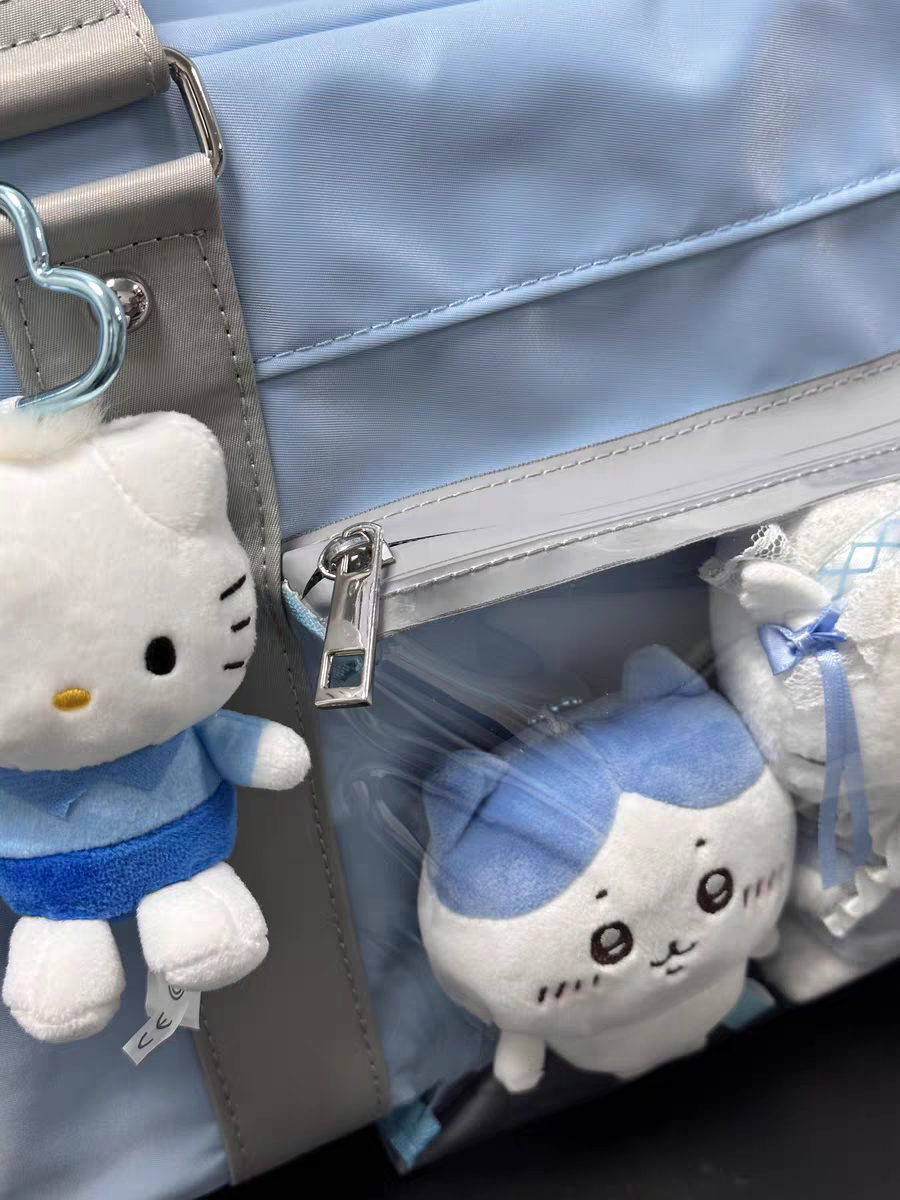 制服痛 – Pipooオリジナル 立体多層構造 大容量通学ショルダーバッグ・ぬいバッグ・JK制服風痛バッグ